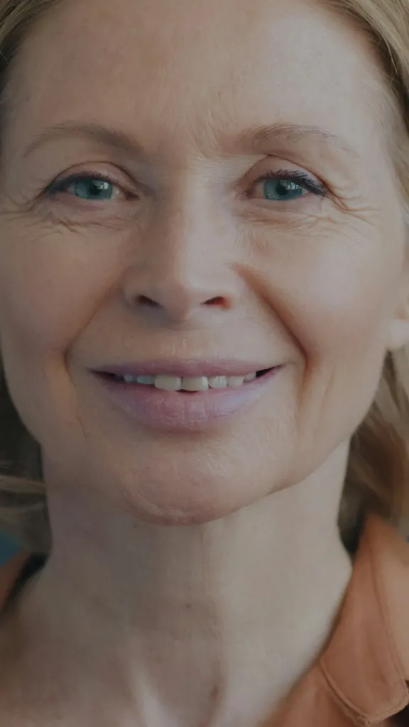Rostro de una mujer madura, tercio inferior de la cara